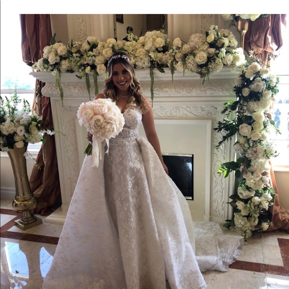 Zuhair Murad gown - Picture 3 of 8